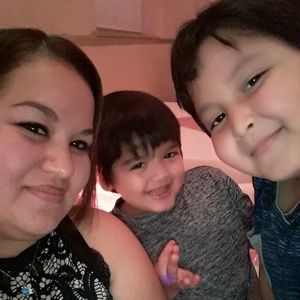 Meet your Posher, Crystal